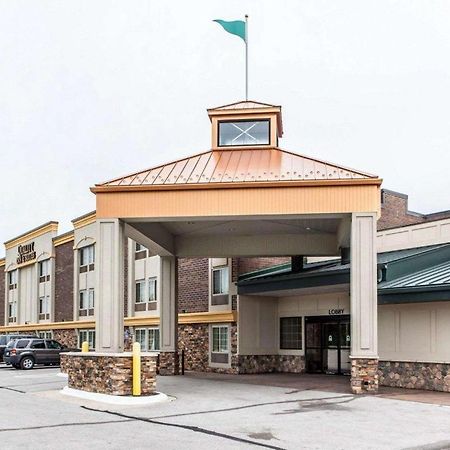 Quality Inn & Suites Ames Conference Center Near Isu Campus Εξωτερικό φωτογραφία