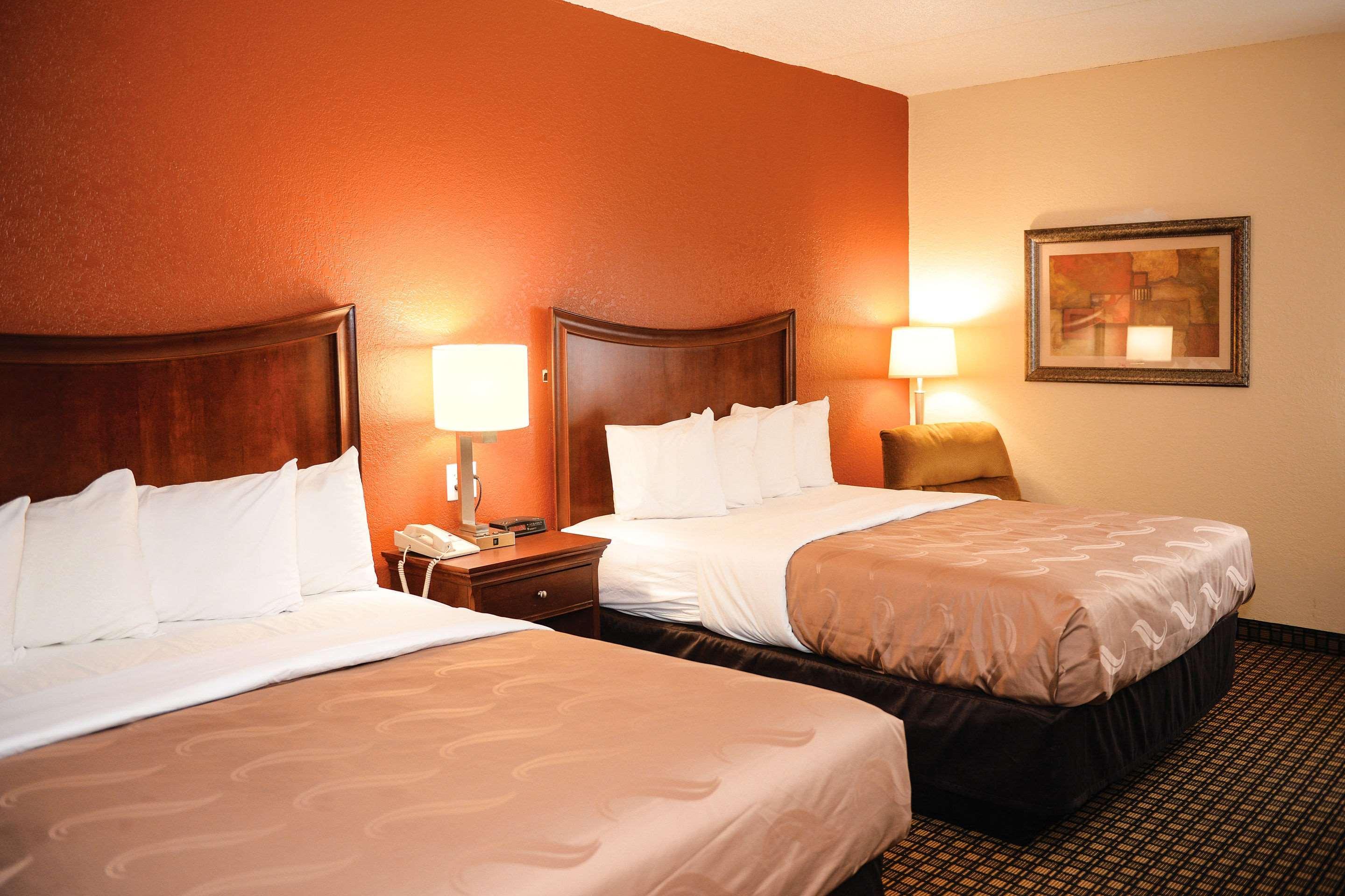 Quality Inn & Suites Ames Conference Center Near Isu Campus Εξωτερικό φωτογραφία