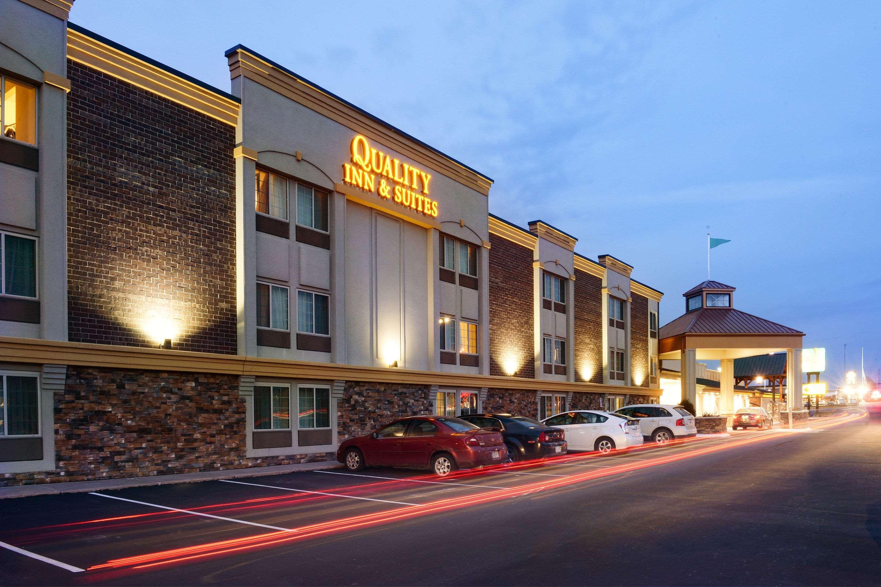 Quality Inn & Suites Ames Conference Center Near Isu Campus Εξωτερικό φωτογραφία