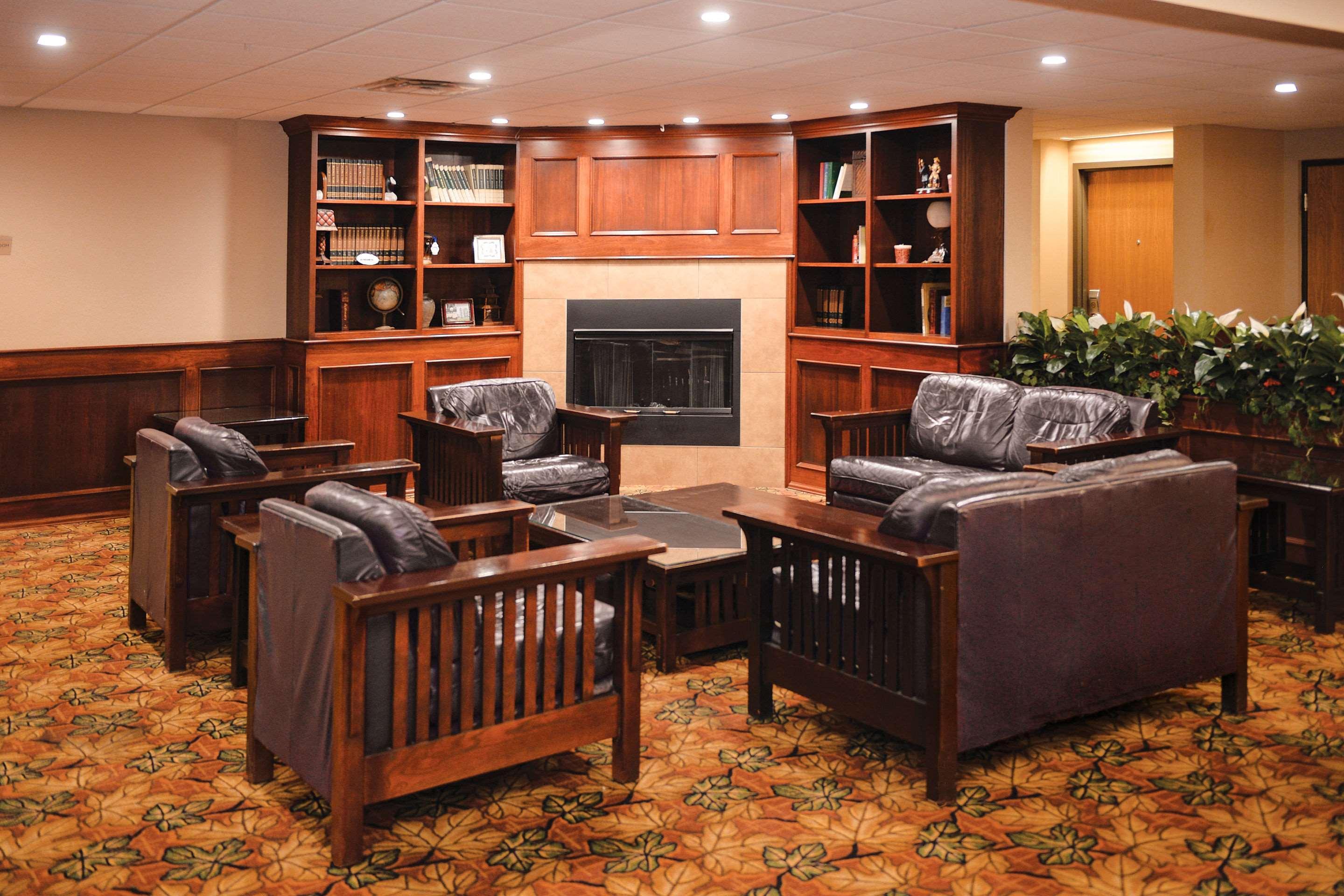 Quality Inn & Suites Ames Conference Center Near Isu Campus Εξωτερικό φωτογραφία