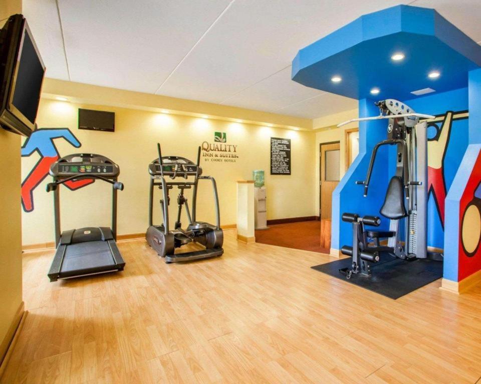 Quality Inn & Suites Ames Conference Center Near Isu Campus Εξωτερικό φωτογραφία